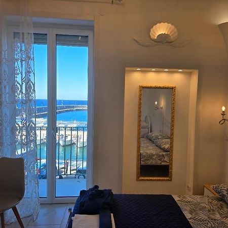 Capri Aquarium Family - Vacation Home Екстериор снимка
