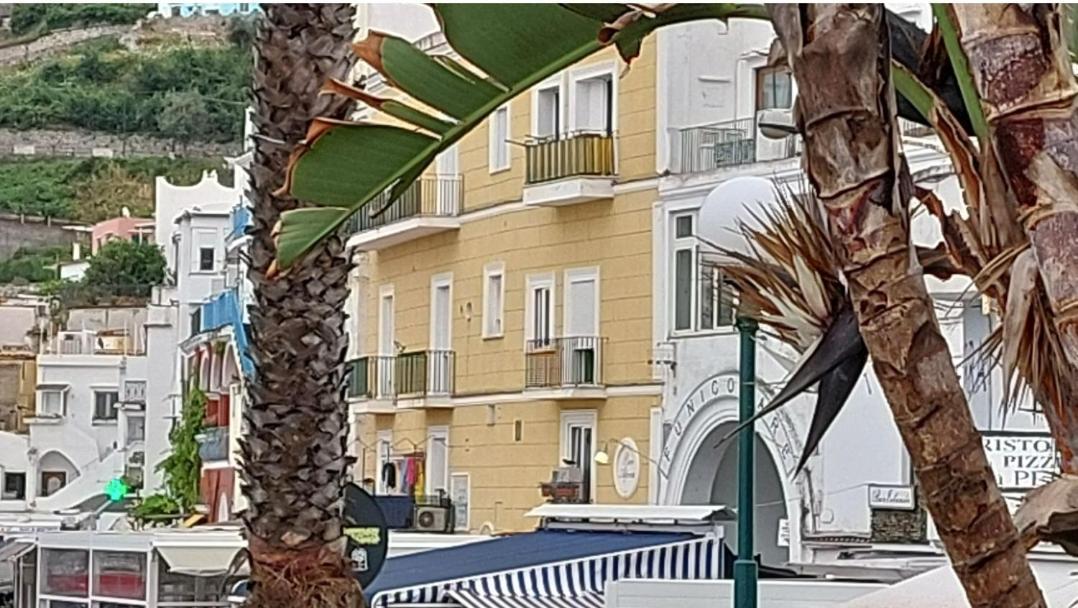 Capri Aquarium Family - Vacation Home Екстериор снимка